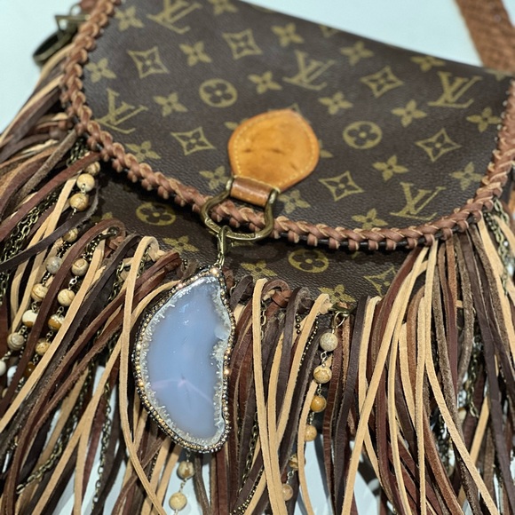 Louis Vuitton Handbags - Vintage Boho World Traveler Crossbody